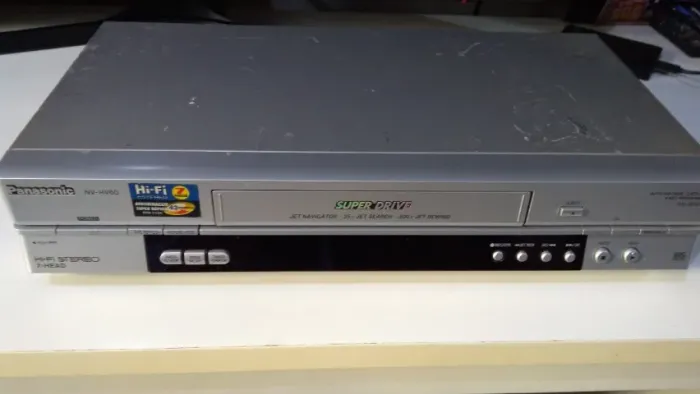 Video Cassete Panasonic NV-HV60LB-S (7 cabeças Hi-Fi Stereo)