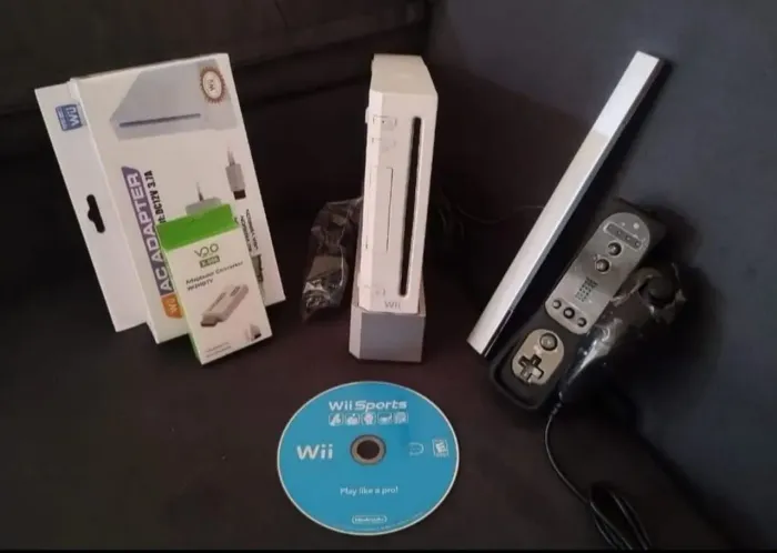 Nintendo Wii Semi Novo