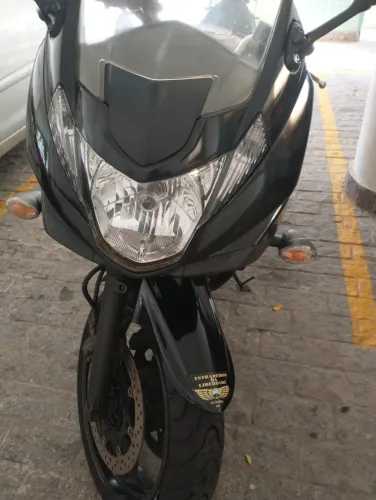 Vendo Bandit em otimo estado, baixa quilometragem