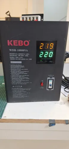 Estabilizador de 10000VA Kebo