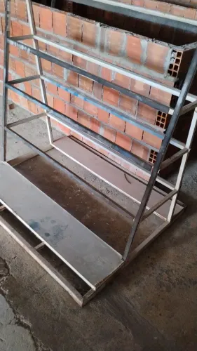 Cavalete para vidro
