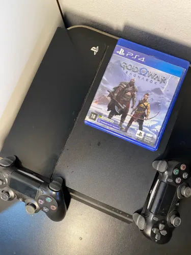 PlayStation 4 Slim 1TB - Excelente estado!