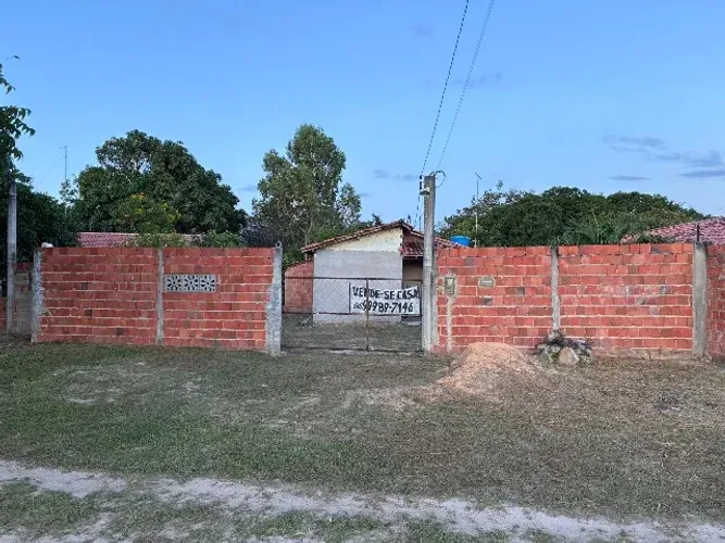 Tereno com casa
