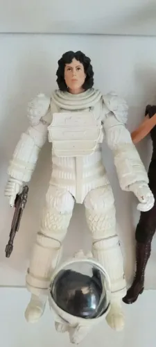 Neca Ripley aliens 40th compression suit