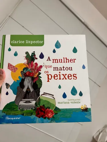 Livro a Mulher que matou os peixes