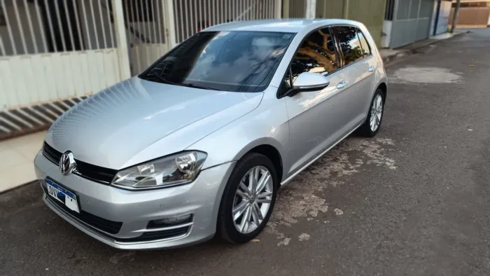 Volkswagen Golf Highline 1.4 TSI 140cv Aut. 2015