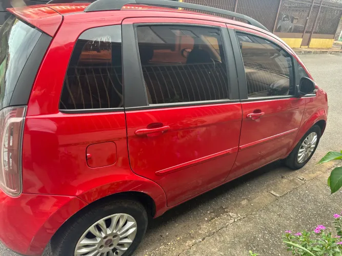 Fiat Idea Attractive 1.4 Fire Flex 8V 5P 2011