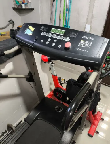 Esteira Moviment LX 150