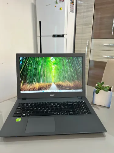 Notebook Acer Aspire E5-574G | Intel i5 | 8GB RAM | SSD 240GB | Placa de Vídeo 2GB