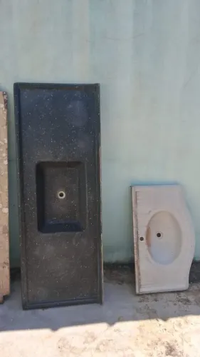 2 Pia de (cozinha e banheiro)