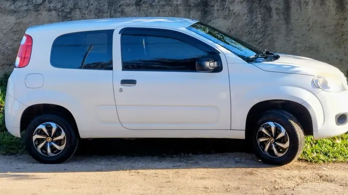 Fiat Uno Vivace/rua 1.0 EVO Fire Flex 8V 5P 2014