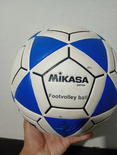 Bola de Futevôlei Mikasa FT-5 - Conservada