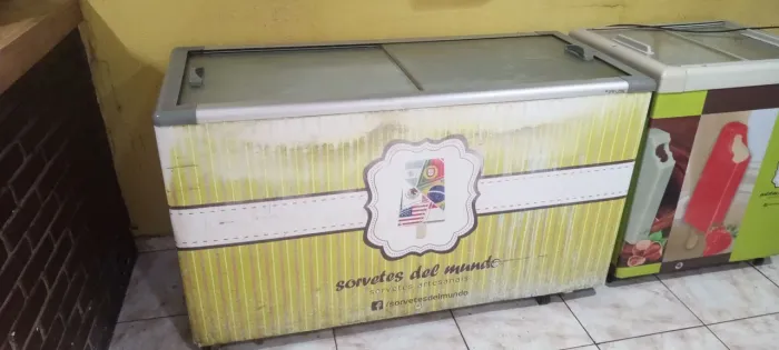Geladeira horizontal 220 v
