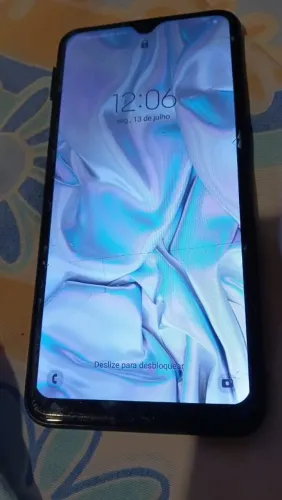 Celular novo da Samsung em perfeito estado