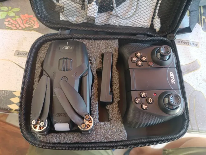 VENDO / TROCO Poco M6 Pro Completo + Drone Ivey Advanced