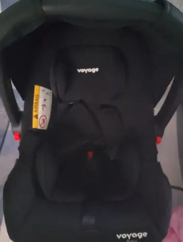 Bebê conforto semi-novo 
