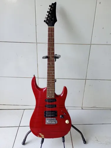 Vendo guitarra golden anos 90!