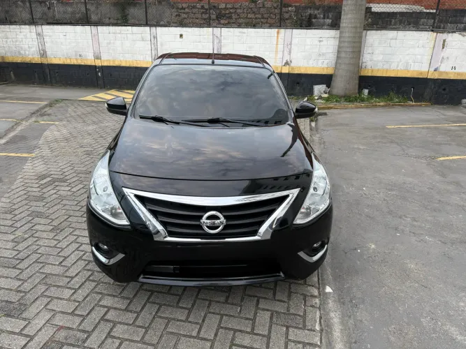 Nissan Versa SL 1.6 16V Flexstart 4P Aut. 2017