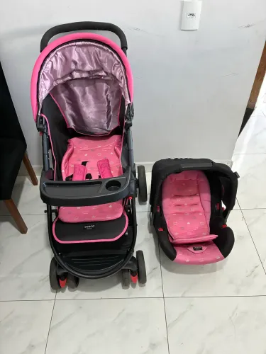 ?Carrinho de Bebê Cosco Nexus + Bebê Conforto Conservado