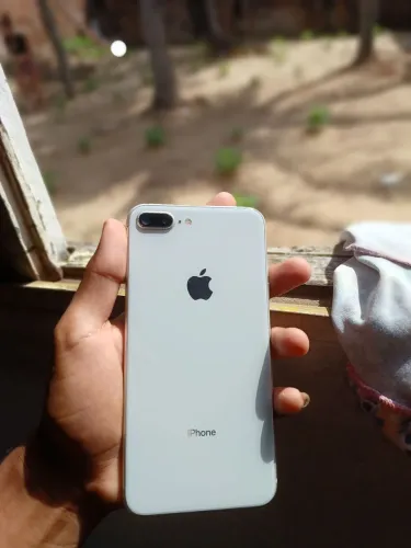 Iphone 8 plus pra trocar com volta sua