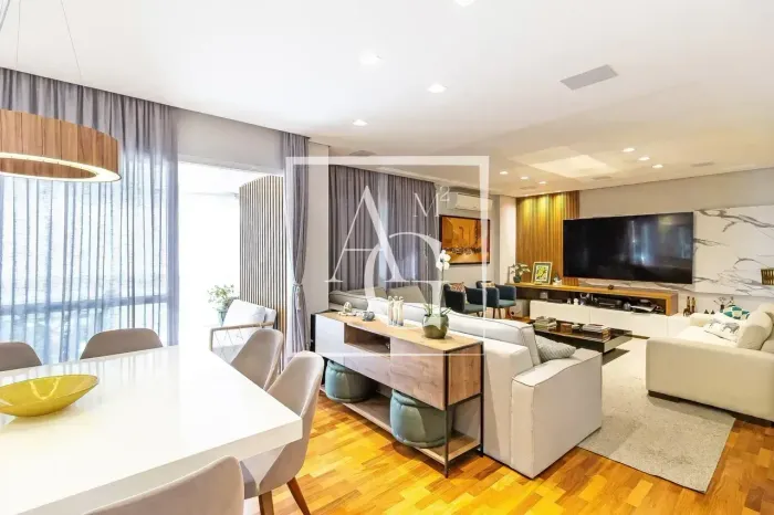 Apartamento de 177 m² e 4 dormitórios à venda no Panamby