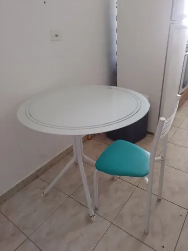 Mesa redonda de vidro