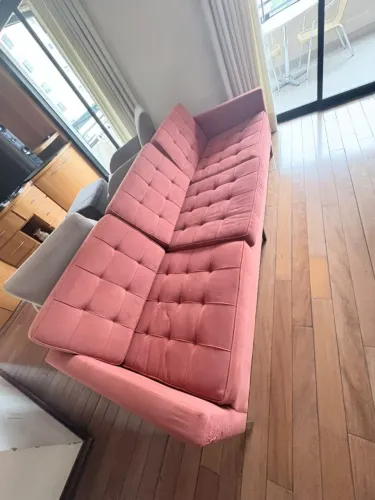 2 sofás 3 lugares estilo Florence Knoll pés cromados (R$ 550 cada ou R$ 950 o par)