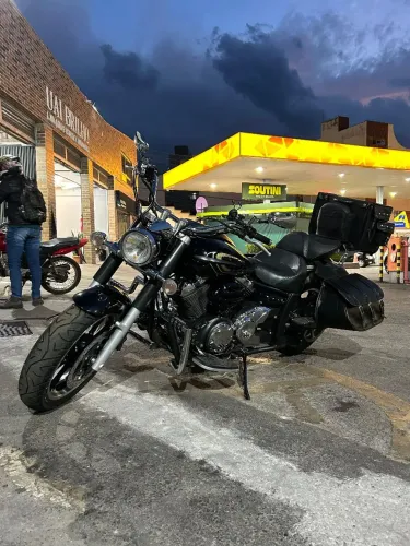 Moto Midnight 950