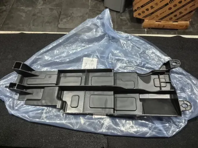Defletor de ar do condensador Toyota Etios 2013-2017 Original Novo