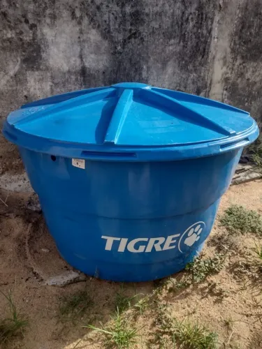 Caixa d'água 1000 litros 