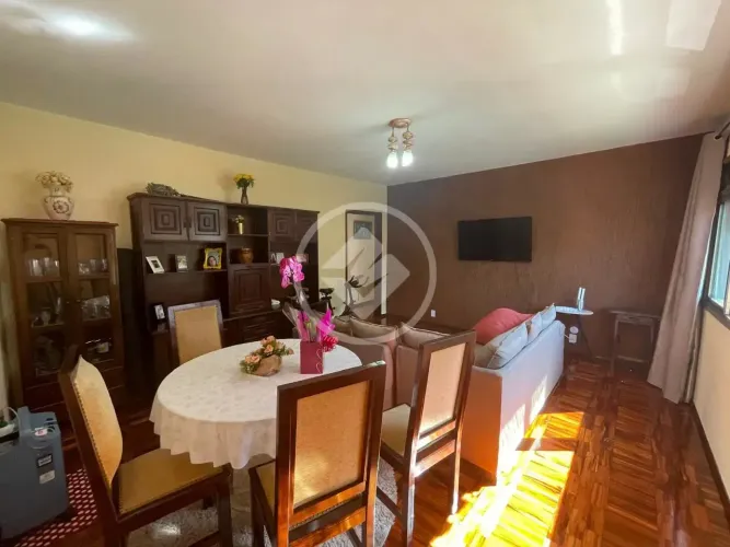 Cobertura Duplex Gigante com 4 Quartos, Terraço Gourmet e Garagem para 4 Carros na Barra d