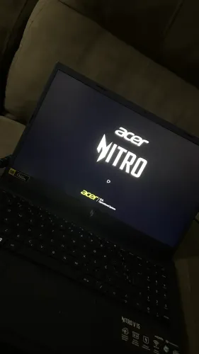 Notebook acer nutro v15