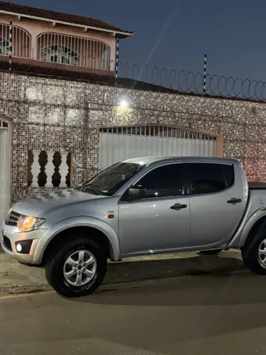 Mitsubishi L200 Triton HLS 2.4 Flex 16V CD Mec. 2014