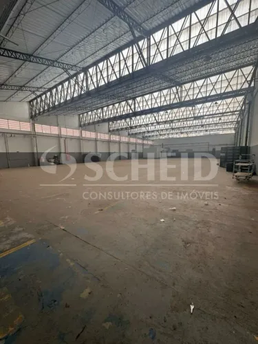 ÓTIMO GALPÃO INDUSTRIAL, COM 2,500M² DE TERRENO E 2.223M² DE ÁREA CONSTRUIDA, BOM PARA GRA