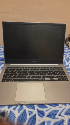 Notebook Samsung 10°Geração, com placa dedicada