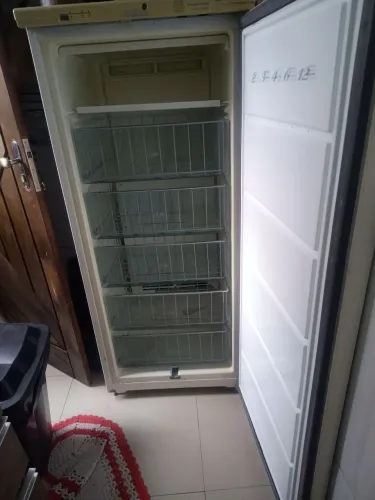 Freezer vertical Brastemp - Frost Free 260L