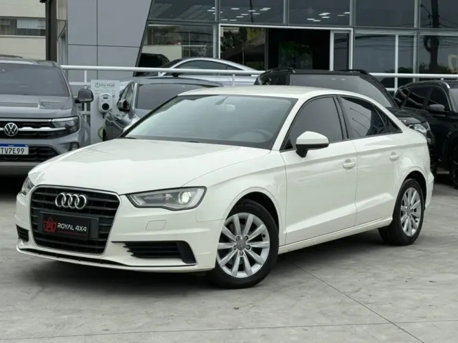 Audi A3 Sedan 1.4 TFSI Flex Tiptronic 4P 2015