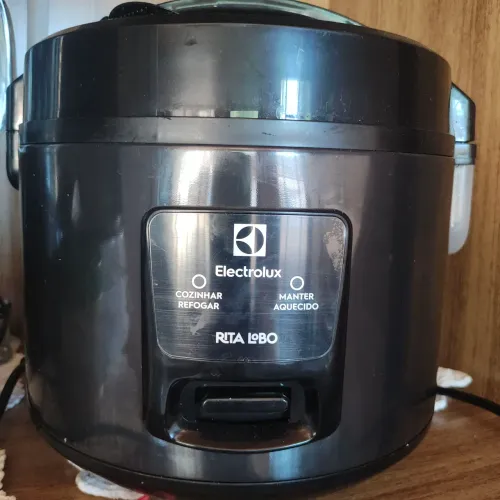 Panela de arroz Electrolux