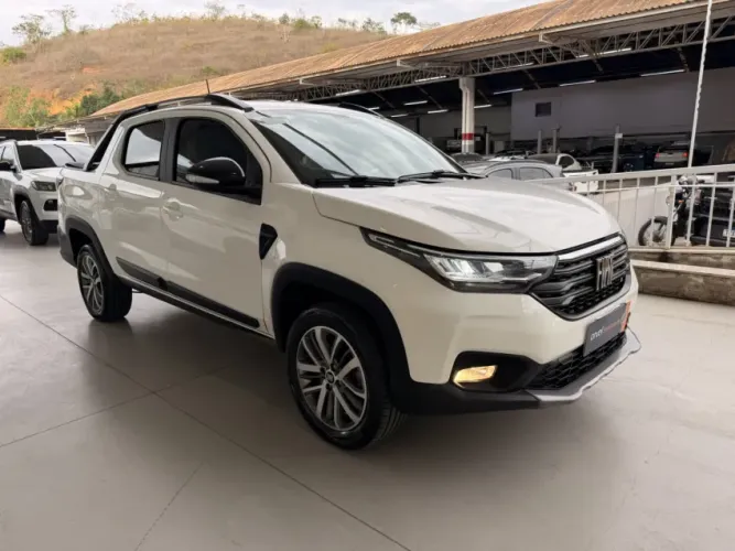 Fiat Strada Volcano 1.3 Flex 8V CD 2025