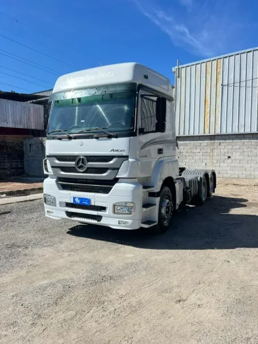 MB 2544 4x2 2013 AUTOMÁTICO