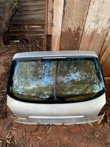 Tampa Traseira Peugeot 206 Prata - Completa (Vidro, Aerofólio e Limpador)