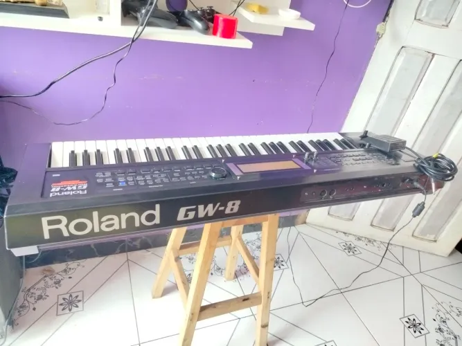 Teclado gw8 Roland