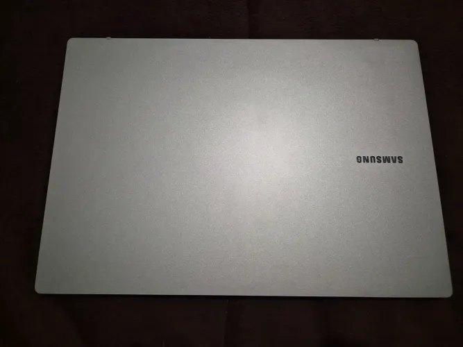 GALAXY BOOK GO