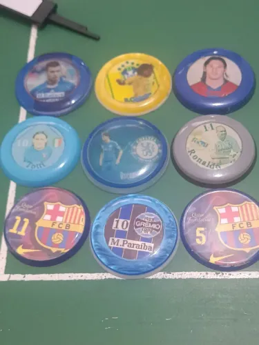 Lote 9 botões arte embutida futebol de botão