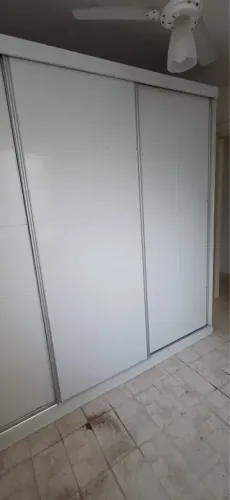 Guarda-roupa Casal