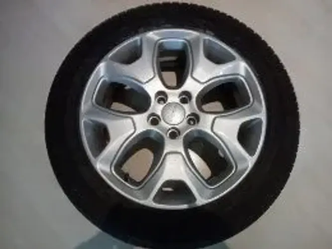 1 UMA roda e pneu JEEP COMPASS 