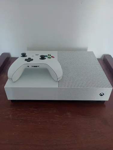 Xbox One ALL digital 1 TB filé 