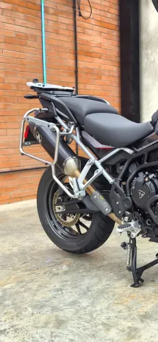 Escapamento / Ponteira Arrow para Tiger 900 (24~) ( Veloce Aluminium Dark )