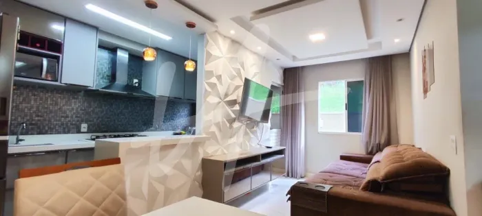 Apartamento com 2 dormitórios Térreo com planejados na cozinha