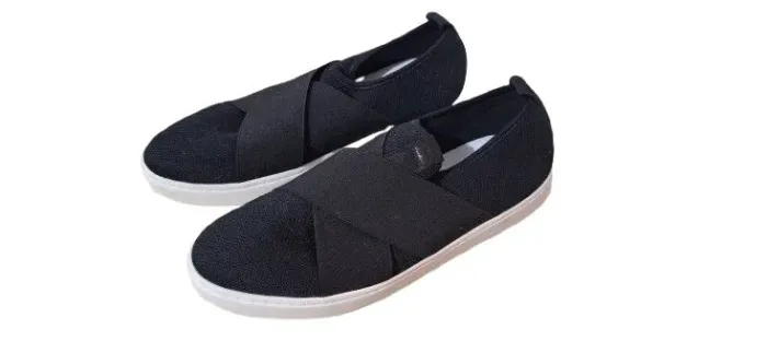 Tênis Slip On Arezzo Preto Tecido Elásticos Nunca Usado